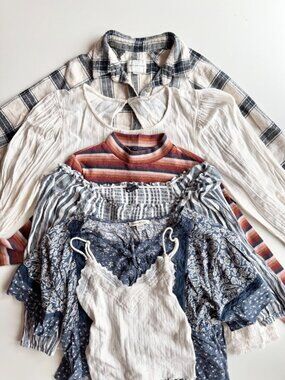 Lot of 6 AMERICAN EAGLE Printed Ruffle Lace Trim Peasant Tops, Size XS